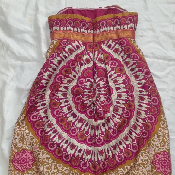 Nicole Miller - Picture 2 of 4